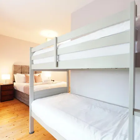 Ashville בית הארחה 3*