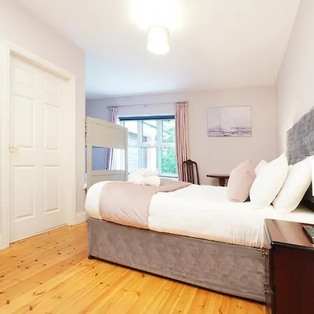 בית הארחה Ashville 3*